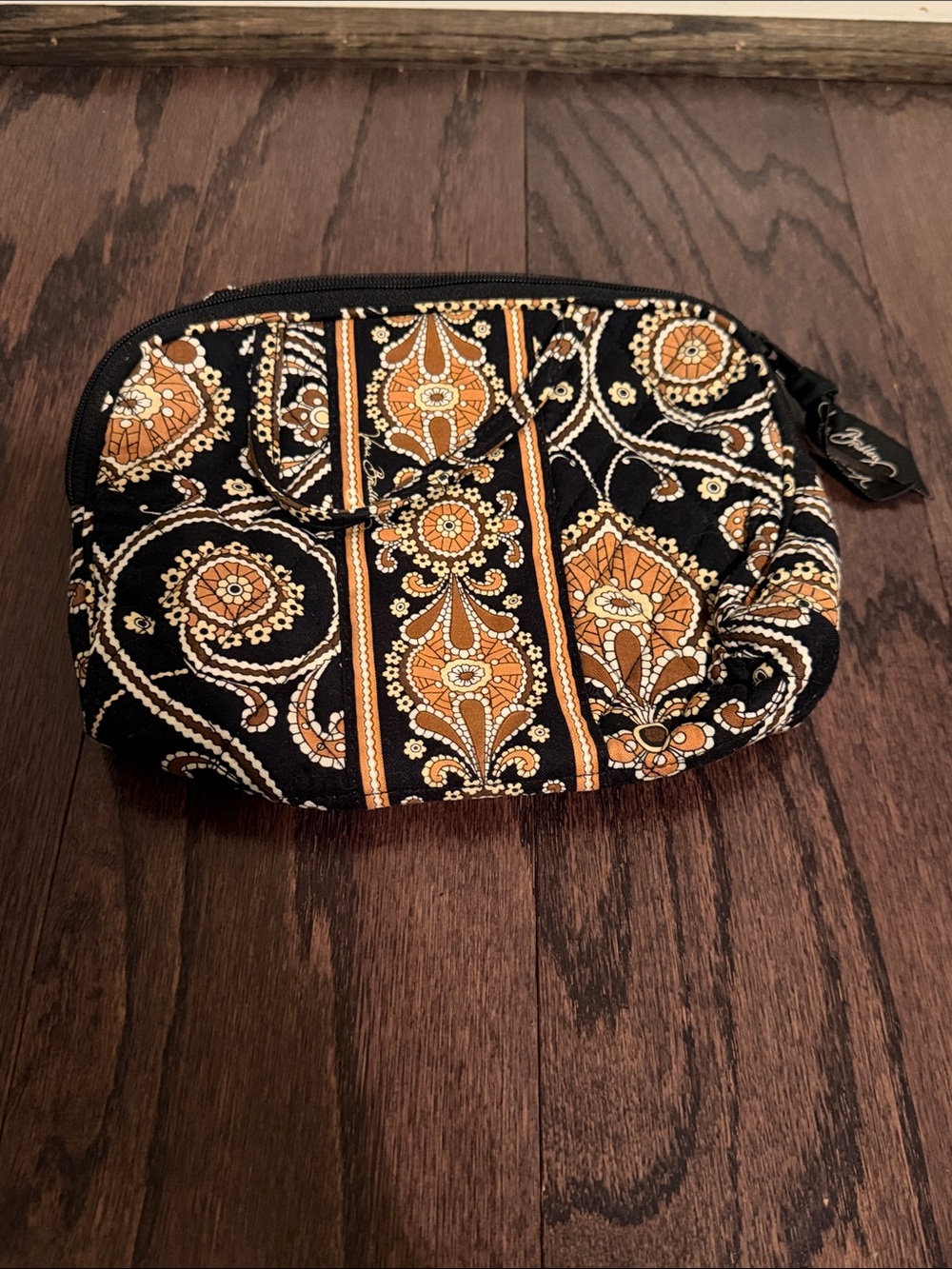Vera Bradley RETIRED PATTERN Floral Paisley Quilted Cosmetic Bag
